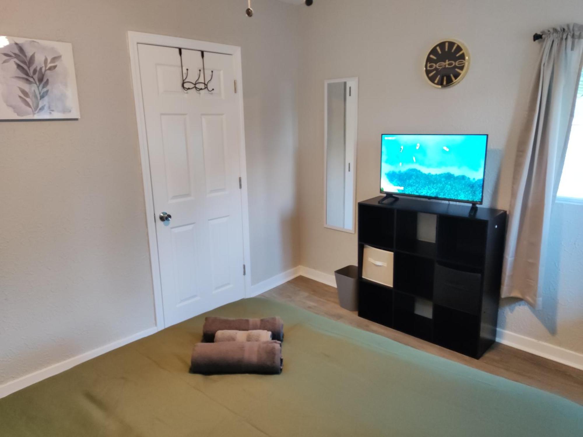 Tranquil Oasis - Private Rooms -Near Downtown Indianapolis Exterior foto