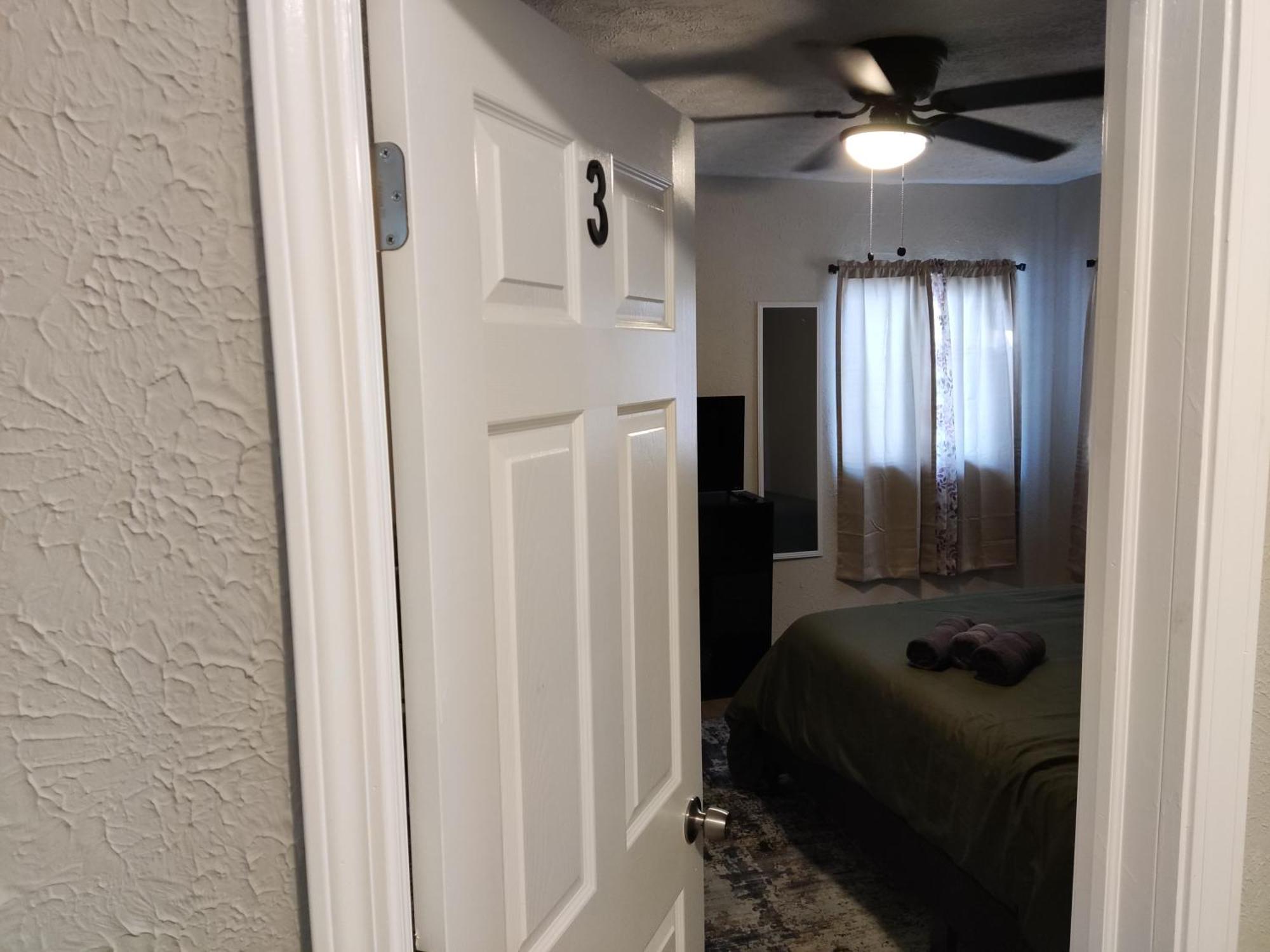 Tranquil Oasis - Private Rooms -Near Downtown Indianapolis Exterior foto
